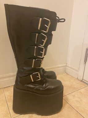 Black Platform Knee-High Buckle Lace-Up Boots